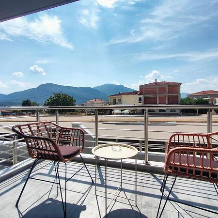 Tsikaris Boutique Guesthouse Kalampáka Ngoại thất bức ảnh