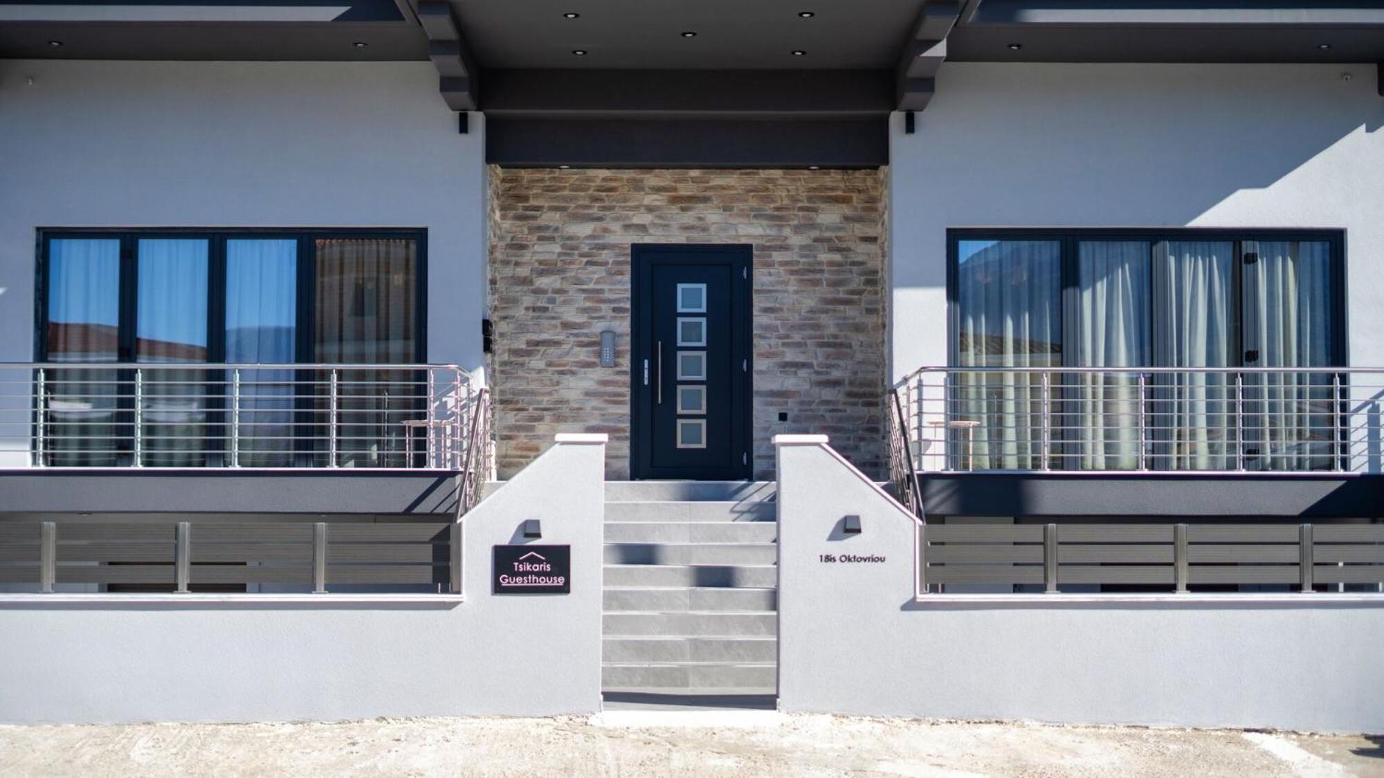 Tsikaris Boutique Guesthouse Kalampáka Ngoại thất bức ảnh